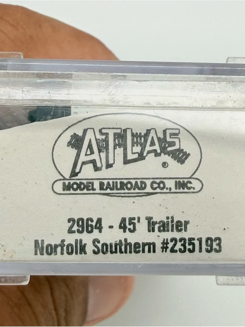 Atlas N Scale Railroad Semi Trailer Piggyback Containers 45’ Lot of 2 2964 2965